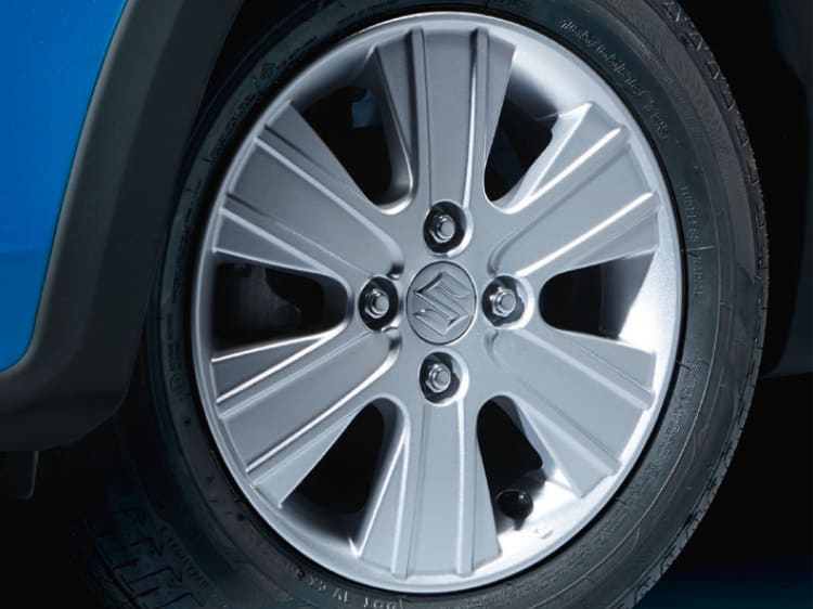 14992_12157_celerio_accessory_imagery_alloy_rims_pluto_