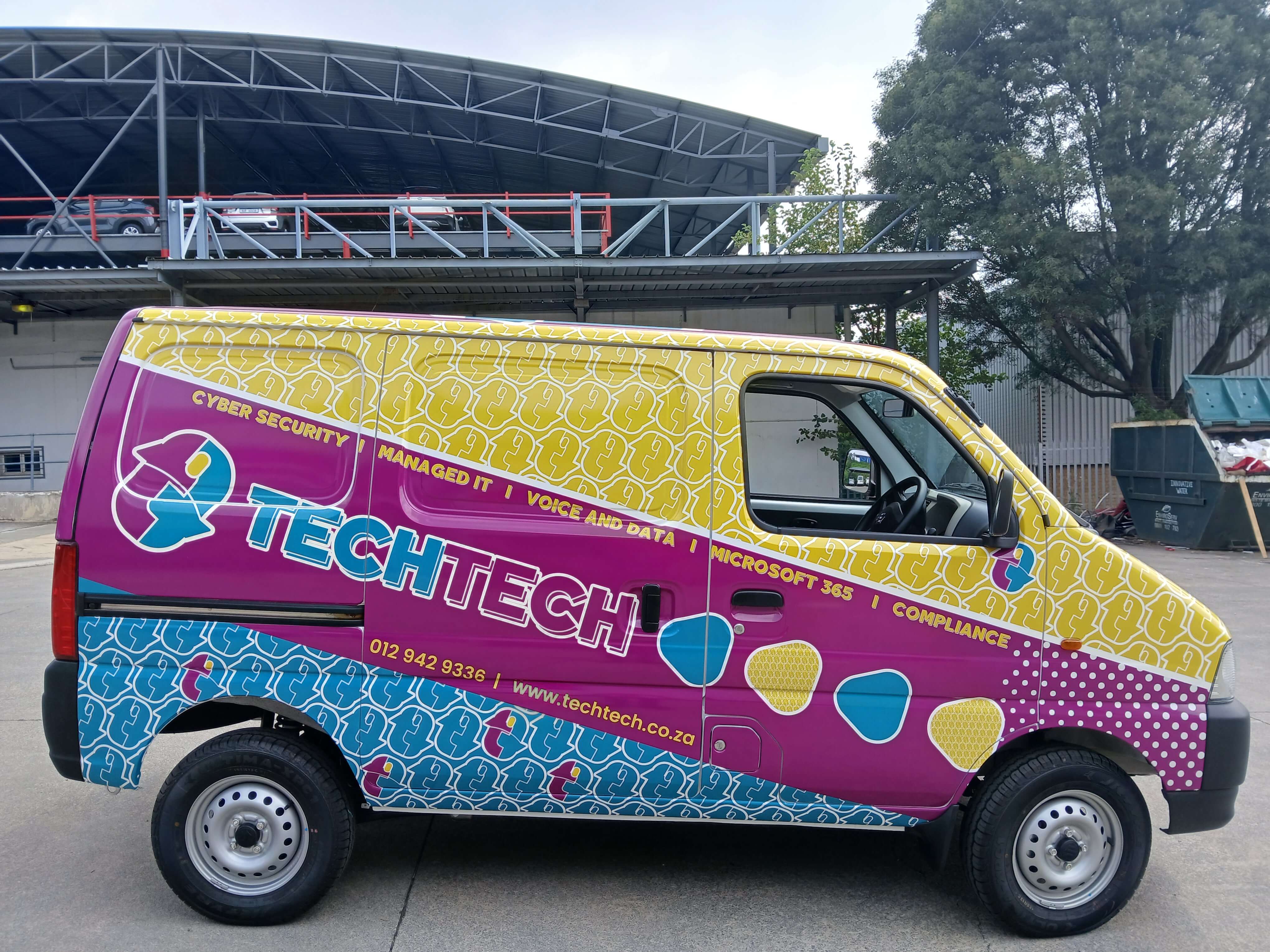 Eeco x Tech tech Branding-1