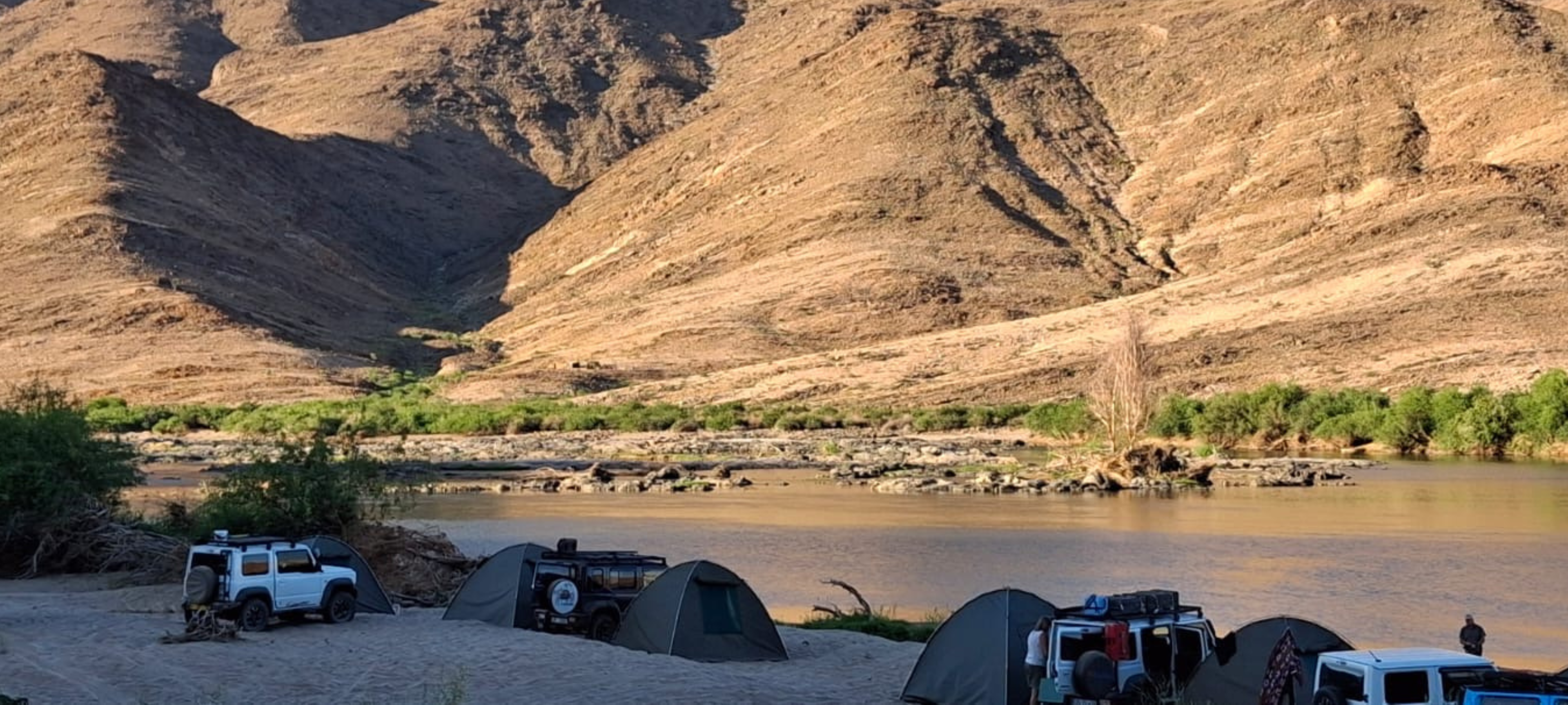 Suzuki Safari slider images  (4)