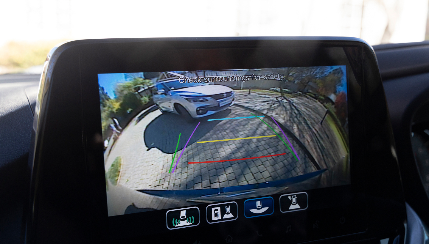 Suzuki Baleno Reverse Camera